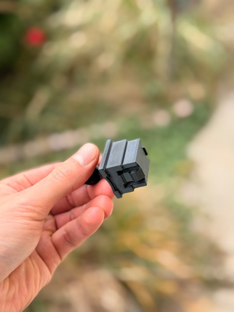 SKODA FABIA 1! – UCHWYT MONTAŻOWY DO TELEFONU