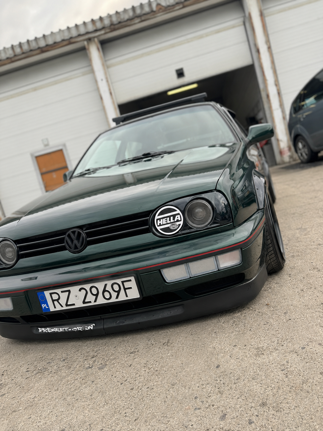 Nakładki na lampy Golf 3 - wzór Hella