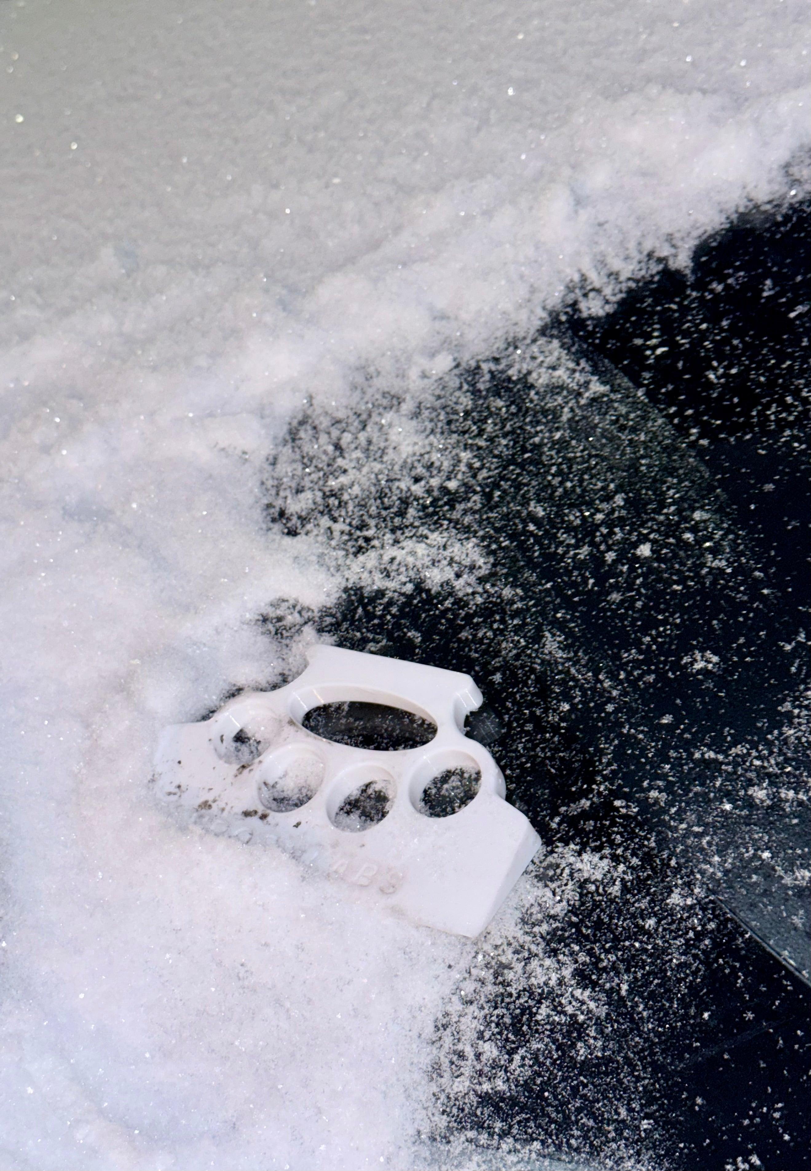 Ice Fighter - skrobaczka do walki z lodem!