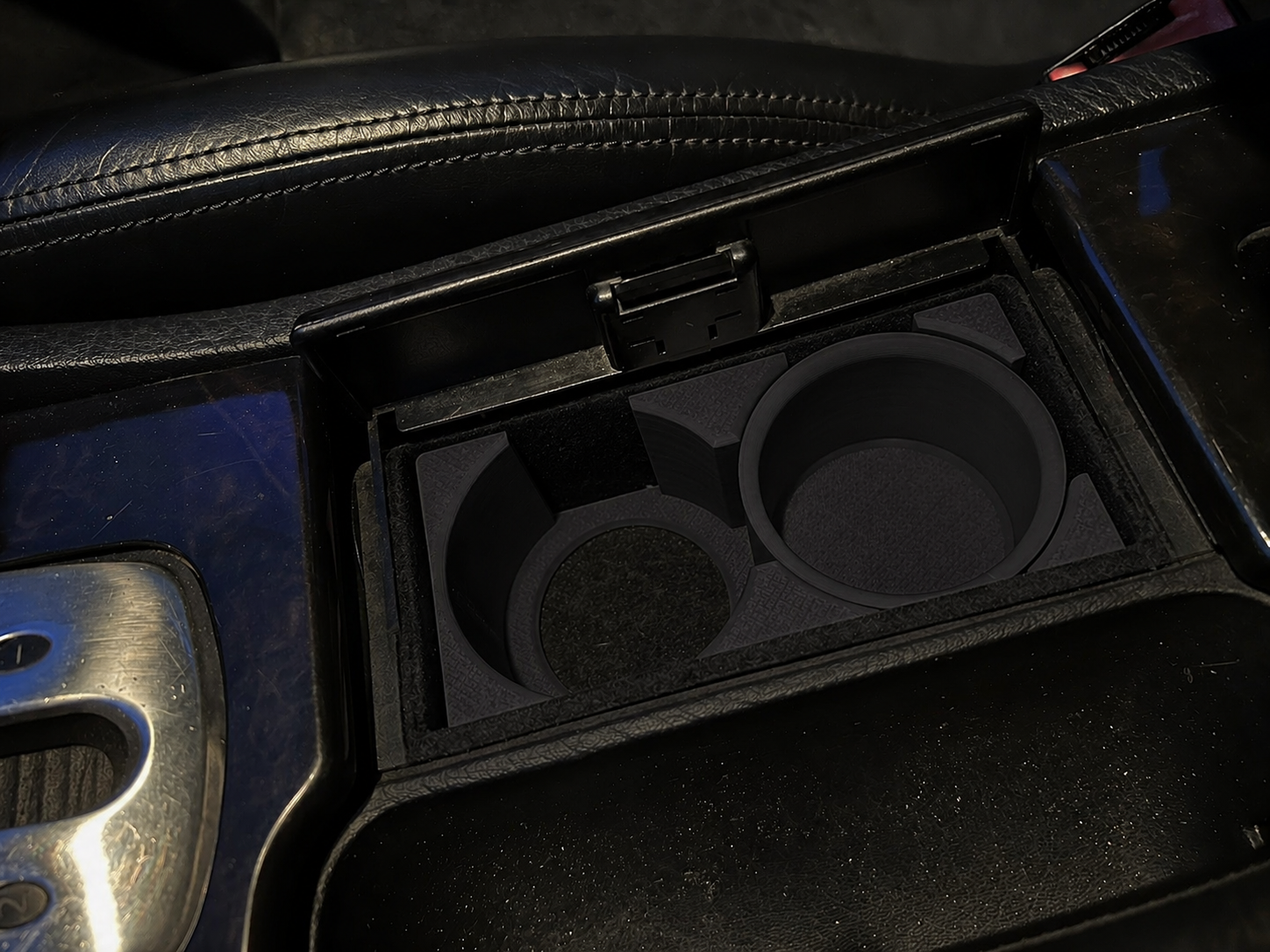 Cupholder na napoje - Audi A8 D2