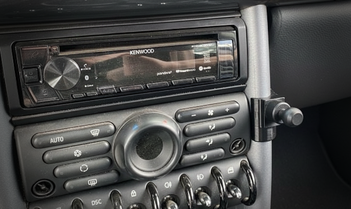 Uchwyt montażowy na telefon - Mini R50/R52/R53