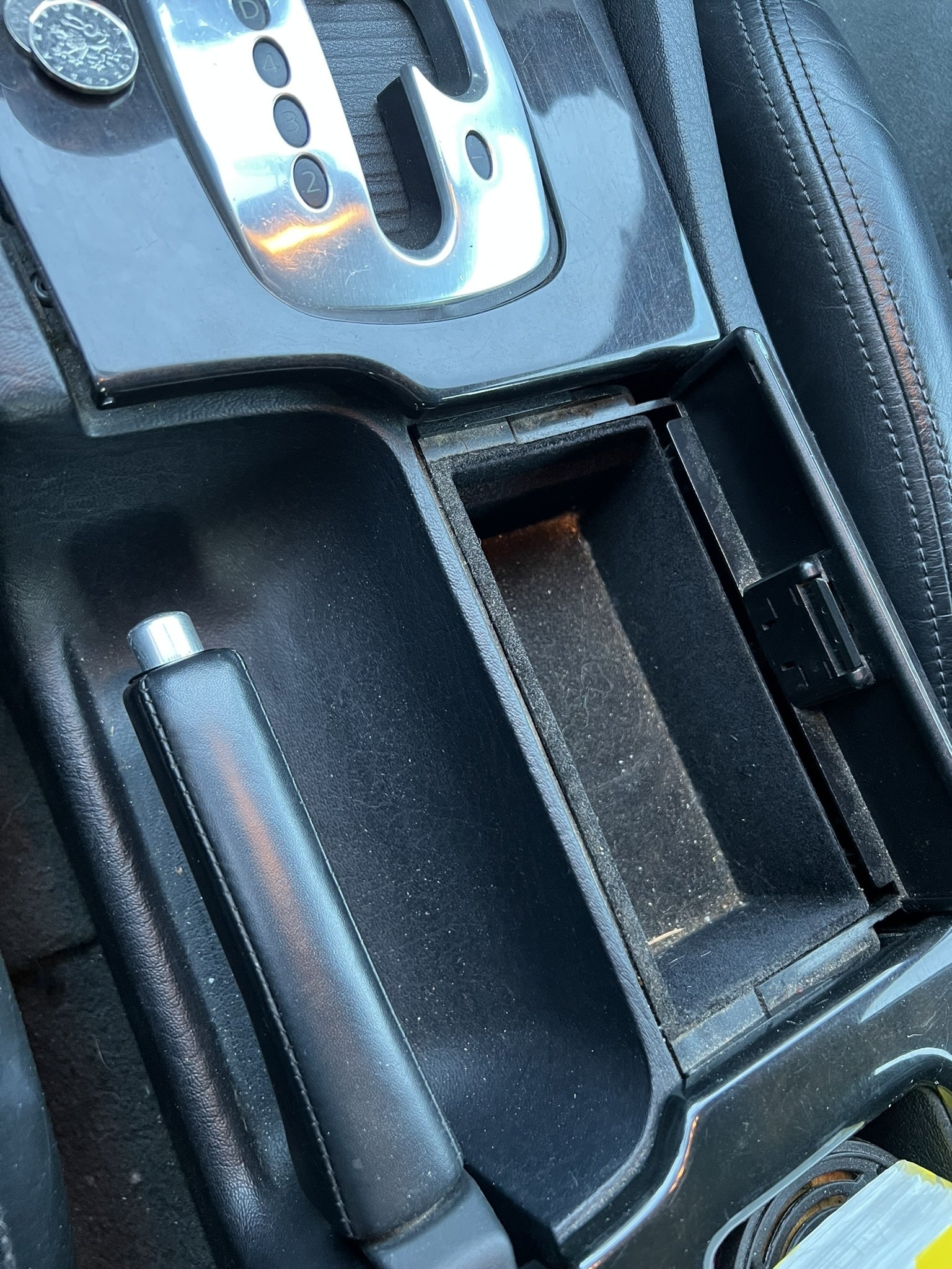 Cupholder na napoje - Audi A8 D2