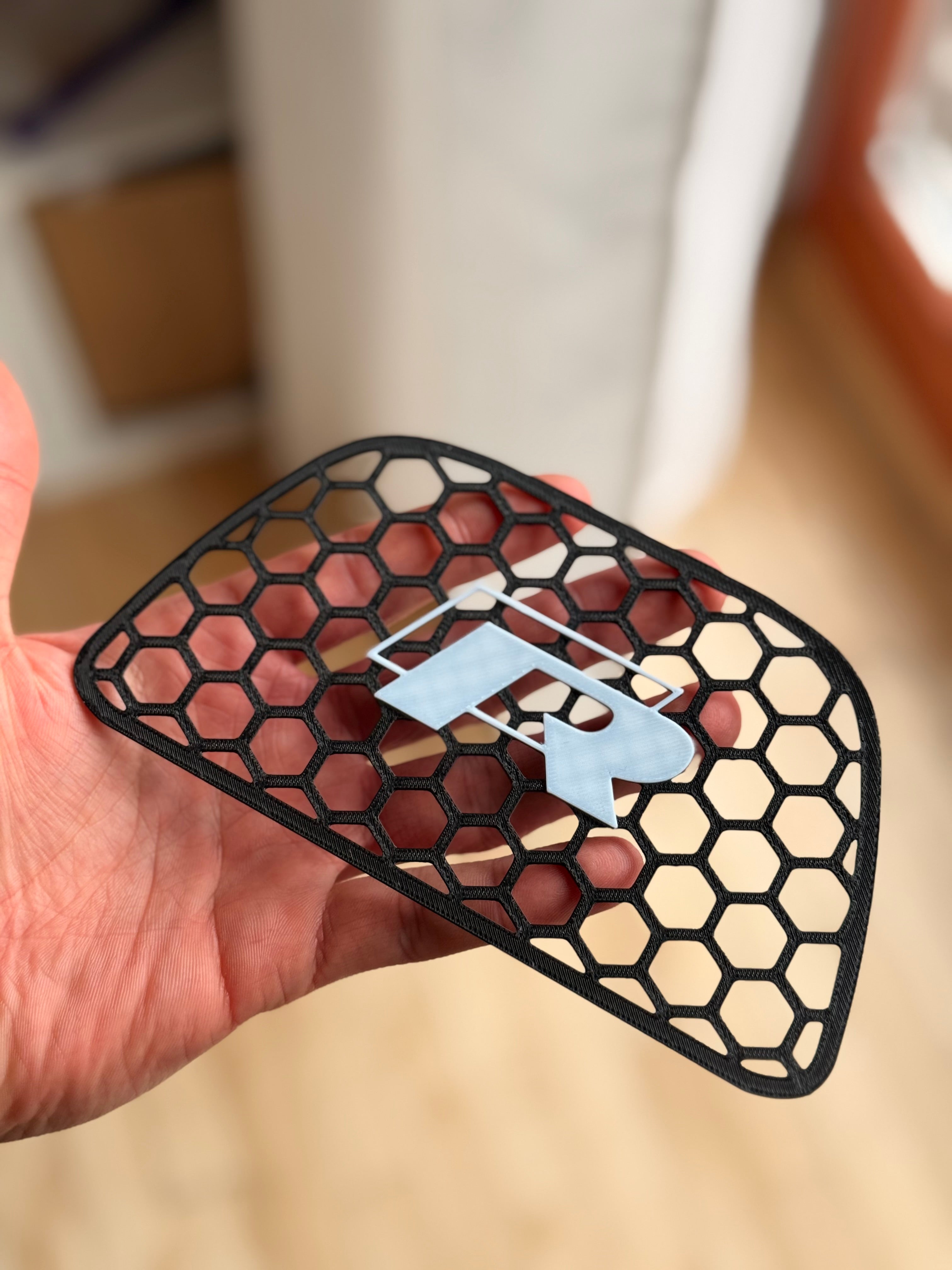 Wkładki / Inserty w Zagłówki Tylne do VW Scirocco – Komplet 2 szt.