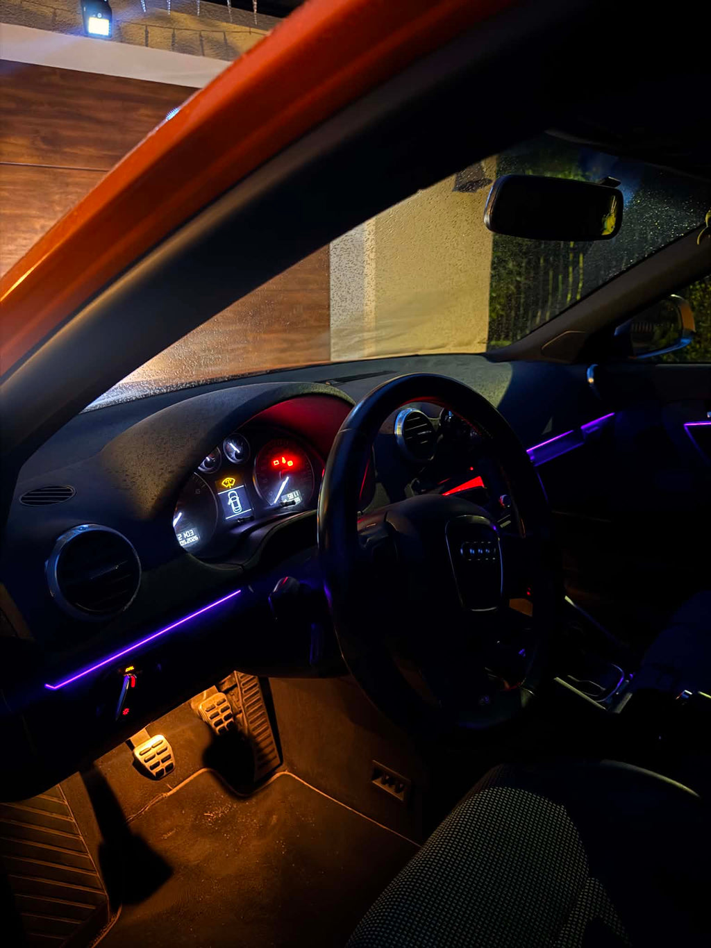 VROOMLIGHTS - Oświetlenie Ambient sterowane z Twojego telefonu!